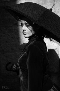 femme-portrait-1900-belle époque-ombrelle-charme-romantique