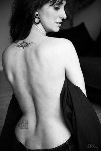 portrait-dos-nu-drapé-pudique