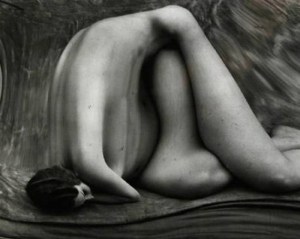 reflet-portrait-distorsion_andré_femme_nue