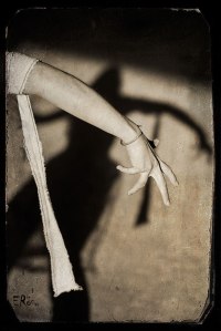 etrange-mystere-silhouette-femme