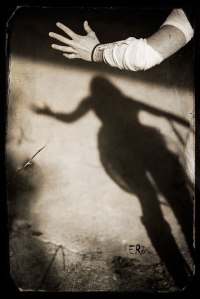 etrange-mystere-silhouette-femme