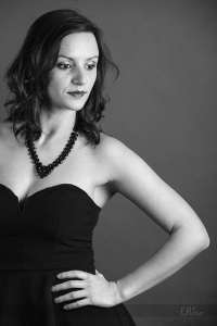 portrait-buste-femme-fanny-studio-flash