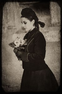 veuve-bouquet-fleurs-eglise-yevre-le-chatel