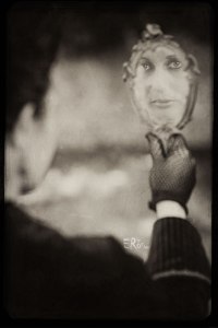 portrait-femme-reflet-visage-miroir-art-nouveau