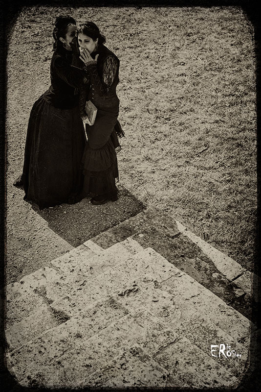 duo-femme-1900-confidences