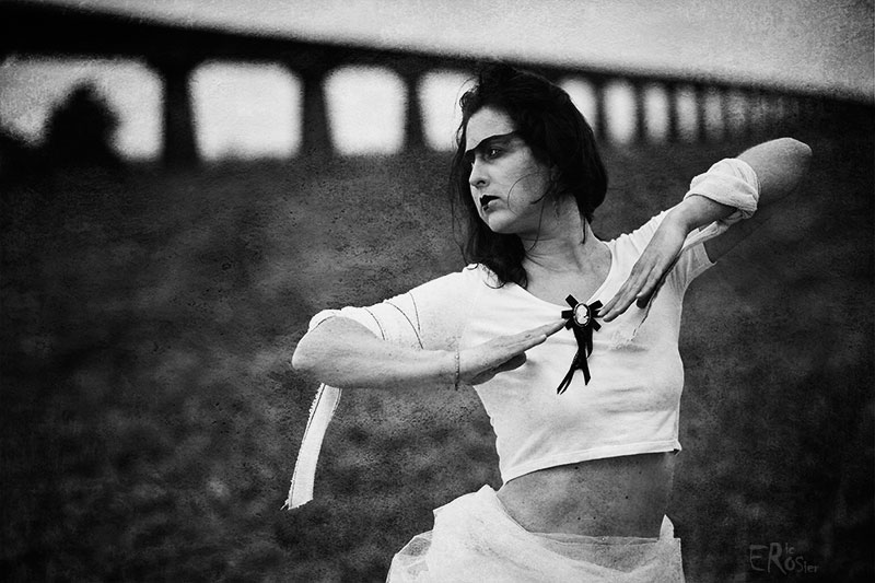 danse-morbide-fantastique-etrange-femme