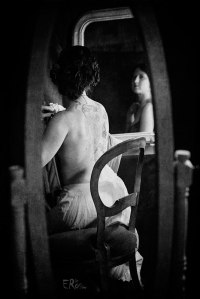boudoir-1900-mucha-femme-miroir-retro