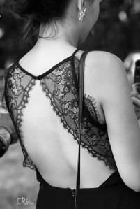 mariage-dentelle-femme-dos-nu
