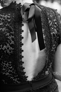 mariage-invitee-femme-dos-nu-dentelle